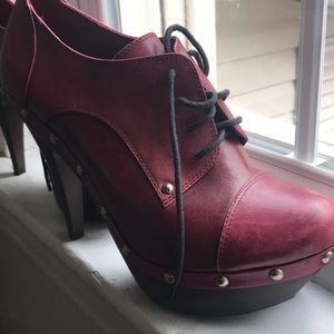 Super Sharp Ankle boots with heels